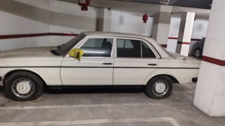 Mercedes-Benz 300D w123 1983