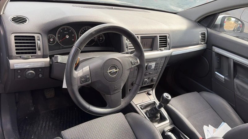 Opel Vectra 2007, foto 2