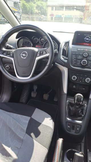 Opel Zafira 2015