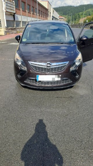Opel Zafira 2015