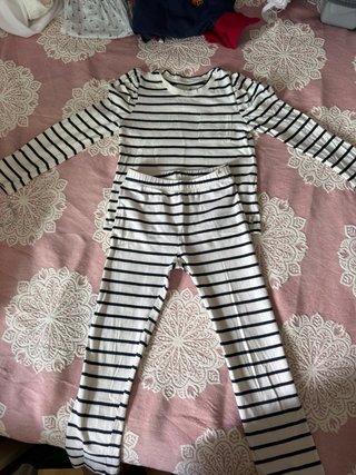 Conjunto GAP Rayas Talla 5 años