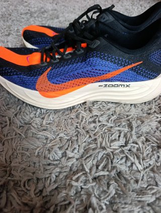 Zapatillas Nike Flyknit Azules y Naranjas
