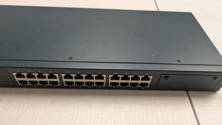 Switch Tyco AMP 24 Puertos 10/100 Gestionable