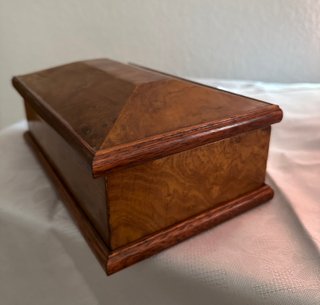 Caja vintage madera raíz nogal