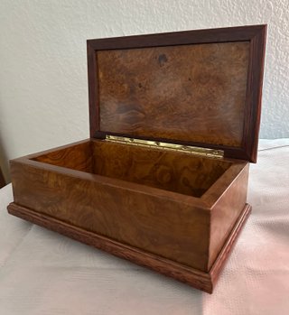 Caja vintage madera raíz nogal