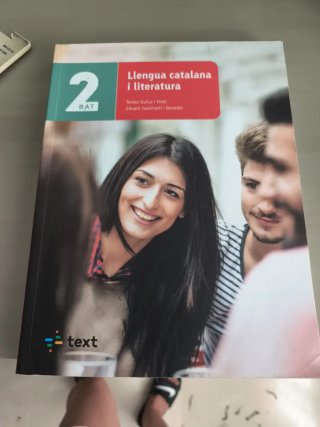 Libro de catalán segundo de bachillerato