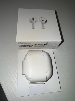 Apple AirPods 4 (MXP63ZM/A)