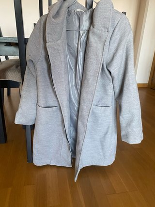 Abrigo paño gris con capucha
