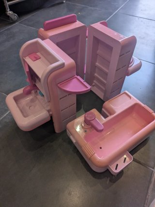 Cocina y baño Happy House MONTO para Barbie