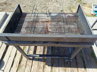 Barbacoa artesanal de metal 120 x 80
