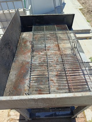 Barbacoa artesanal de metal 120 x 80