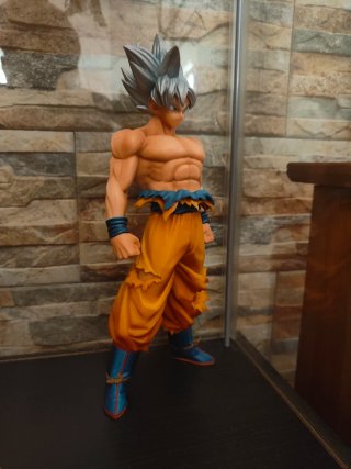 Figura Goku Ultra Instinto Ichiban Kuji