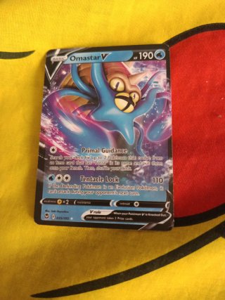 Omastar V Carta Pokémon 035/195