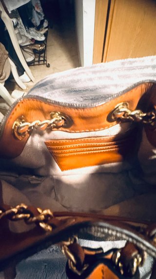 Bolsito Michael Kors Marrón y Dorado
