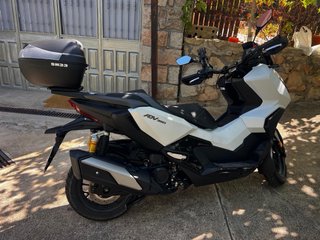 Honda ADV 350 Maxi Scooter