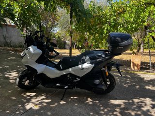 Honda ADV 350 Maxi Scooter
