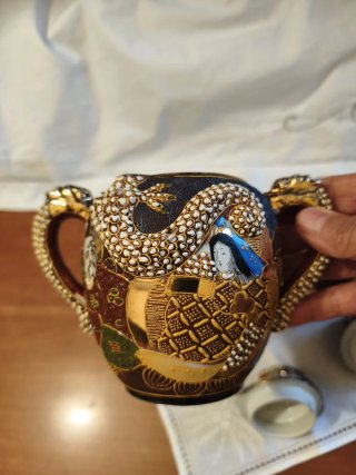 Set teiera e zuccheriera Dragonware vintage