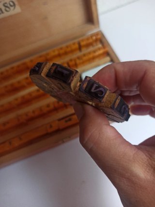 Imprenta rotuladora de madera con sellos años 60