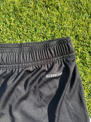 Pantalón corto deportivo Adidas talla L