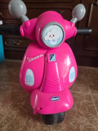 Moto Bebé Vespa Rosa
