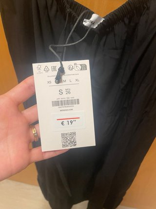 Falda larga negra Zara Talla S