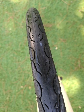 Bicicleta de paseo edición limitada y cesta