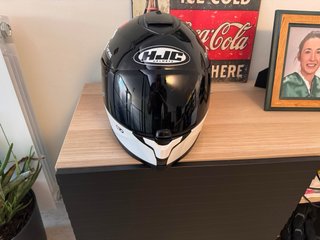 Casco HJC C70 Negro, Rojo y Blanco