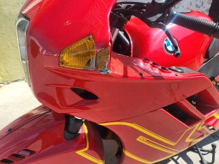 BMW K1 Roja y Amarilla