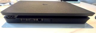 Playstation 4 Slim + Controller + Call of Duty