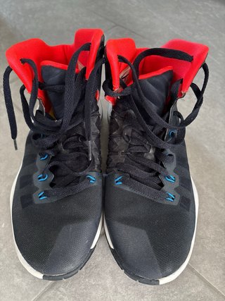 Zapatillas Nike Negras y Rojas Talla [Talla]