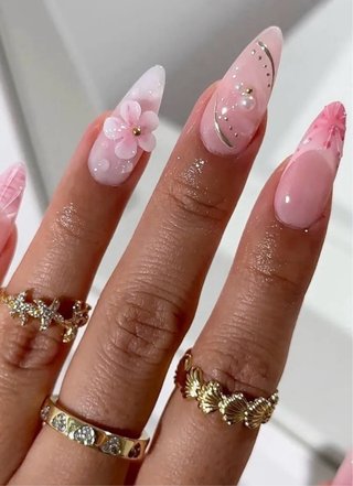 Se alquila sala de trabajo para manicura.