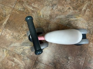Bicicleta de equilibrio para bebé rosa
