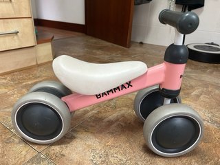 Bicicleta de equilibrio para bebé rosa