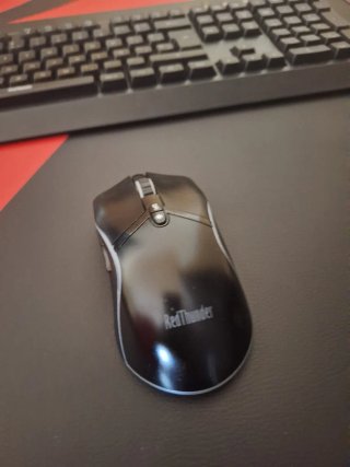 Teclado Red Thunder Negro