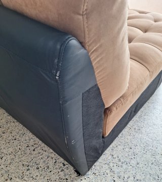 Chaise longue izquierda marrón y negra
