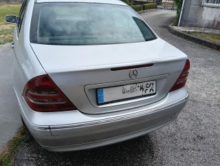 Mercedes-Benz Clase C 2004