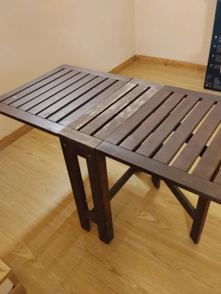 Mesa auxiliar de madera teca
