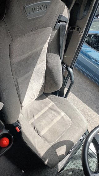 Se vende Iveco del 2017 4 60. En buen estado