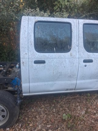 Puerta Nissan Navara 133 CV