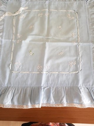 Cojines bordados a mano