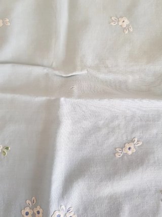 Cojines bordados a mano