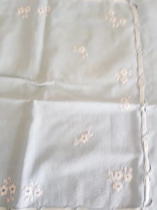 Cojines bordados a mano