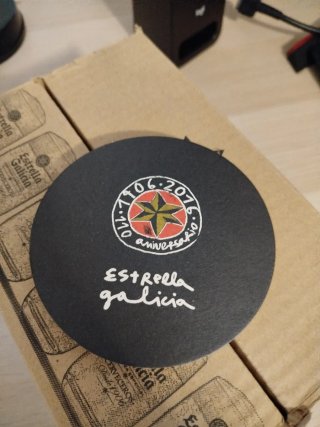 Caja 6 vasos Estrella Galicia con posavasos