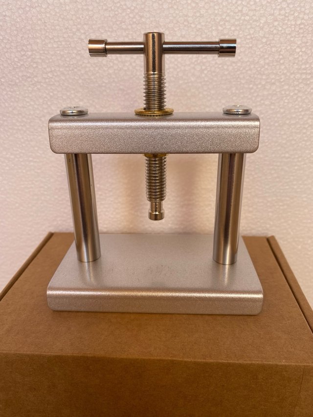 Prensa para relojes