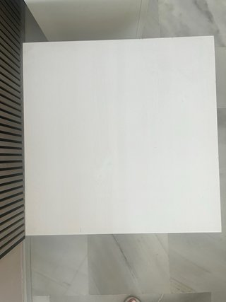 Mesa auxiliar cuadrada Ikea blanca