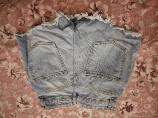 Pantaloncini jeans strappati donna