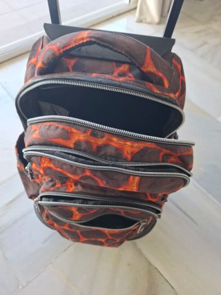 Mochila Totto Ruedas Dibujo Lava