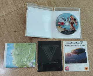 PlayStation 3 Slim 320GB + GTA V + Dualshock 3