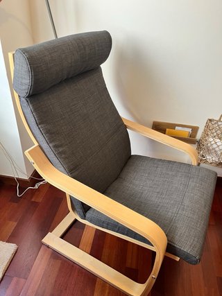 Sillón y reposapiés poäng Ikea.