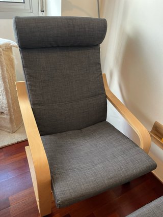 Sillón y reposapiés poäng Ikea.